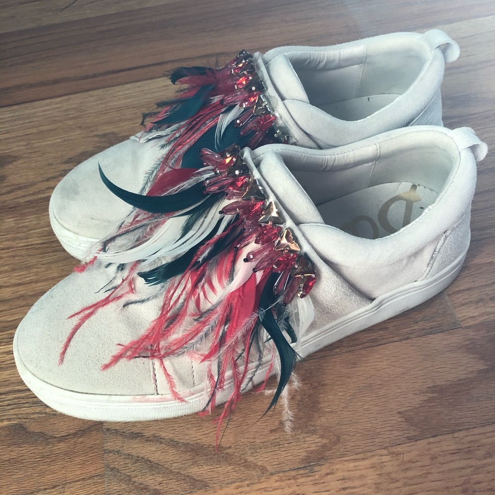 Shoes - Picture 2 of 5